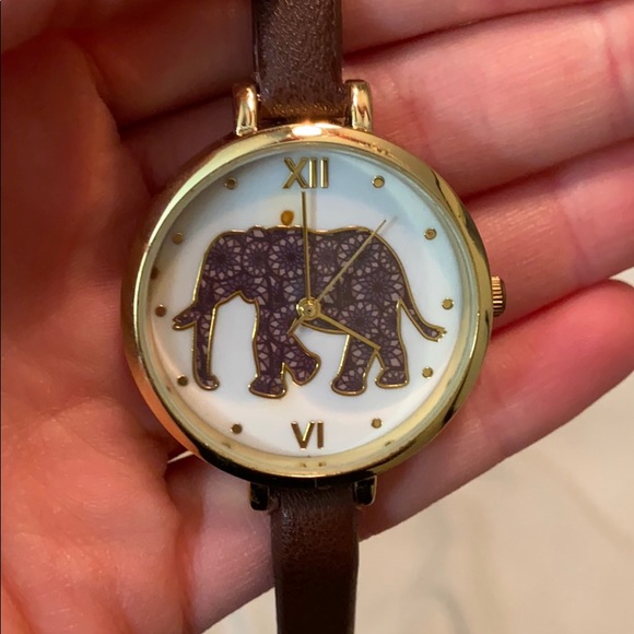 Watch - Picture 2 of 4